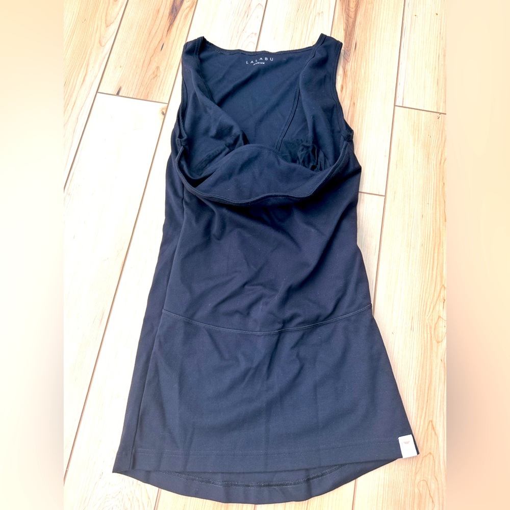 LALABU Soothe Shirt baby wearing tank size Medium